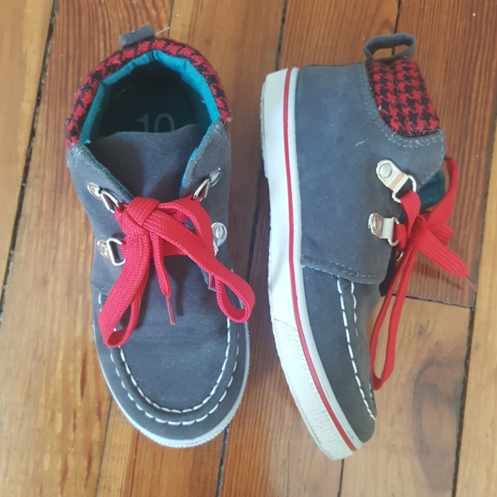 Little Boys shoes- shoe shox size 10